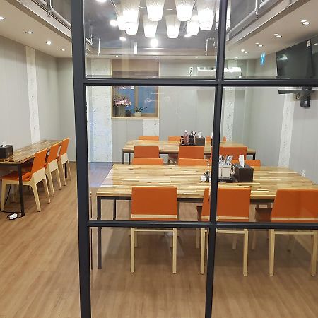 Hanam 1St Business Hotel Gwangju Metropolitan City Buitenkant foto