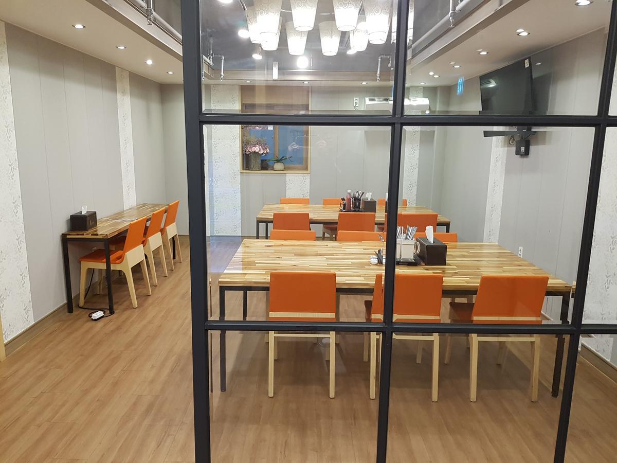 Hanam 1St Business Hotel Gwangju Metropolitan City Buitenkant foto